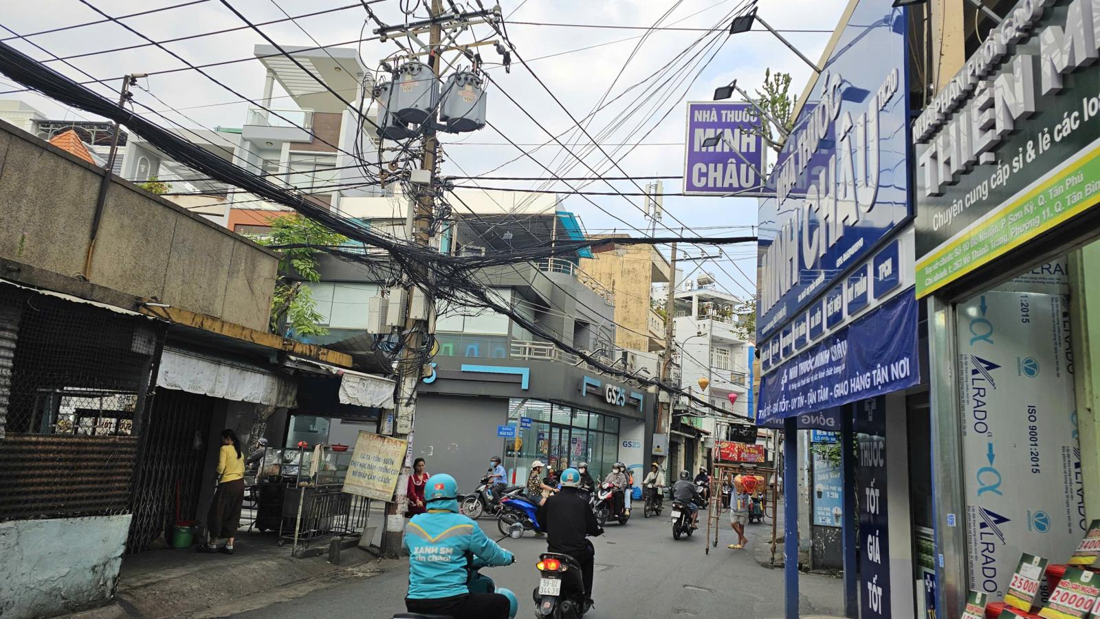 Bán gấp nhà mặt phố 307/23 Bàu Cát, Tân Bình, DT 133m², 2 tầng, 2PN, Sổ Hồng, 15 tỷ. LH 0898333313 15995500