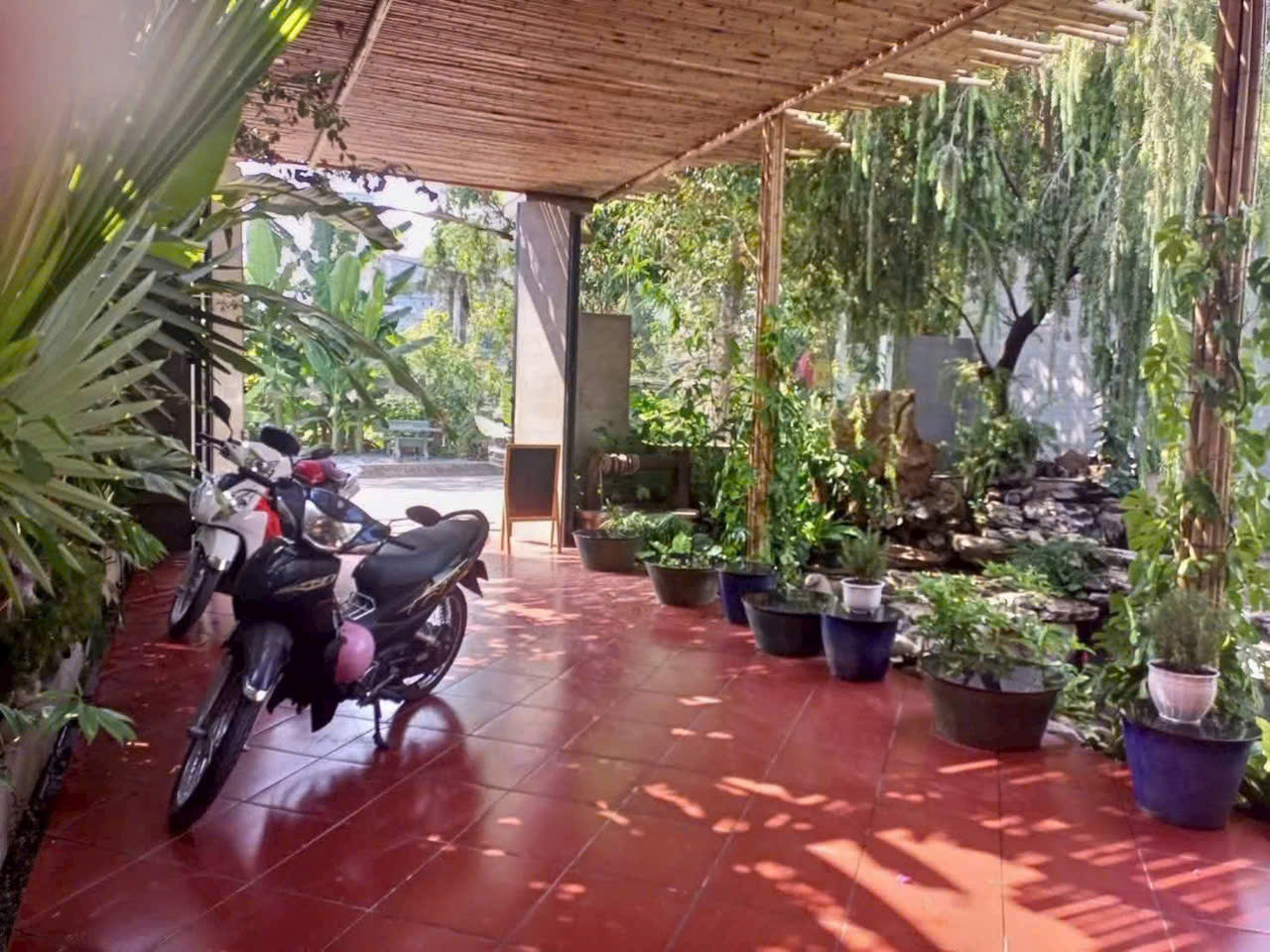 BIỆT THỰ SÂN VƯỜN MẶT SÔNG 370m² – VIEW SÔNG SÀI GÒN GIÁ CHỈ 13.95 TỶ 15995516