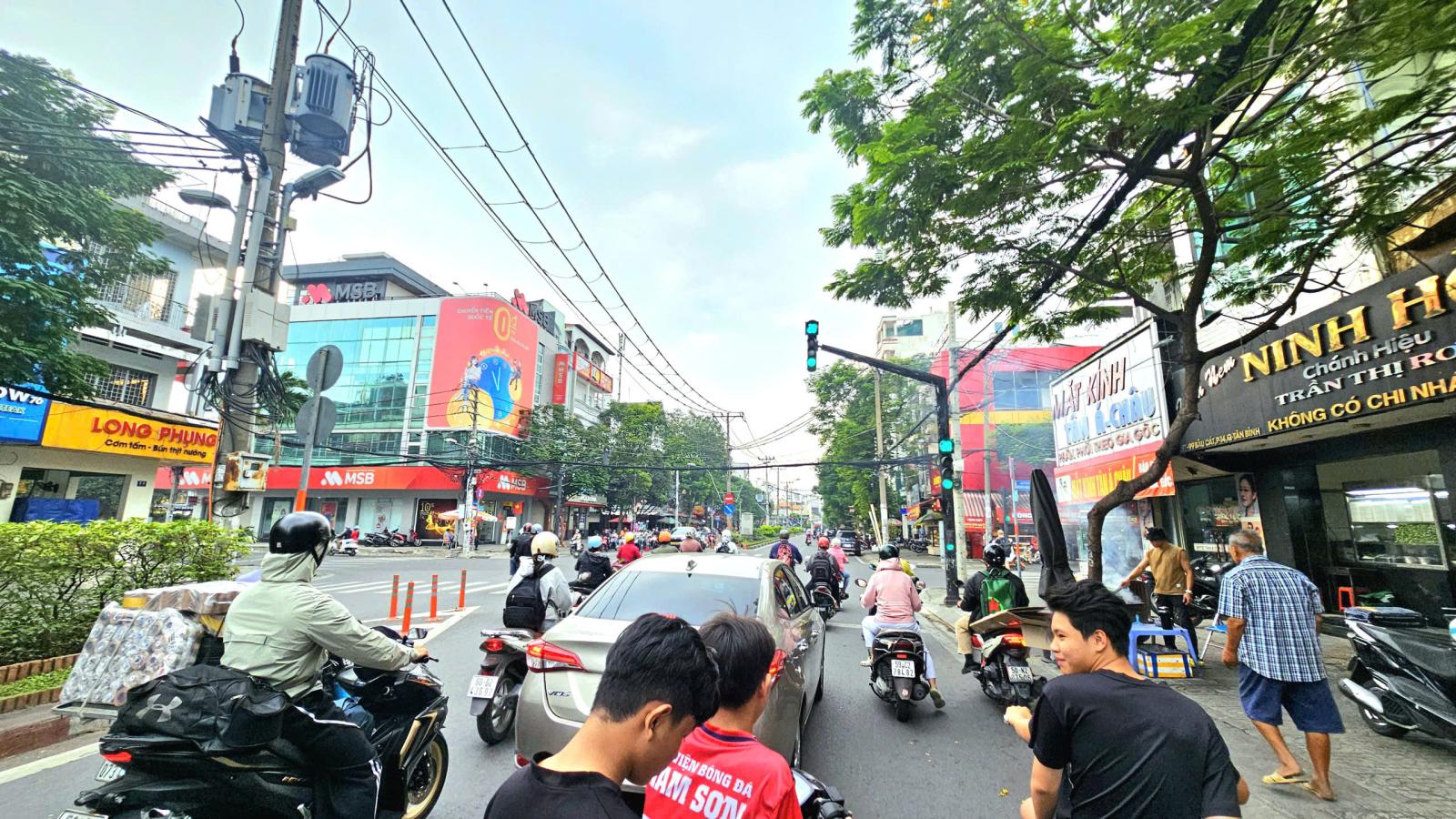 Nhà ngon 307/23 Bàu Cát, Tân Bình 133m2, 2T, 2PN, 2WC, 15 tỷ, SH. LH: 0898333313 15995529