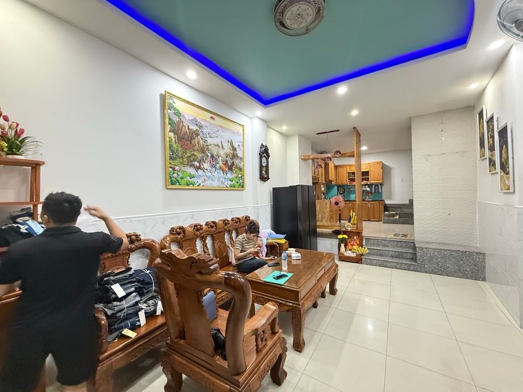 🏡 BÁN NHÀ 3 TẦNG HIỆN ĐẠI - TRUNG MỸ TÂY - SỔ MỚI 2026 🏡 15995548