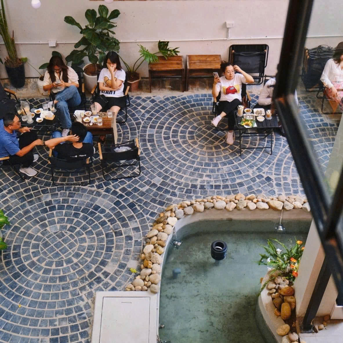 CHÍNH CHỦ CẦN SANG NHƯỢNG gấp QUÁN CAFE BIỆT THỰ 3 TẦNG – Ô CHỢ DỪA, ĐỐNG ĐA – GIÁ CHỈ 650TR 15995552