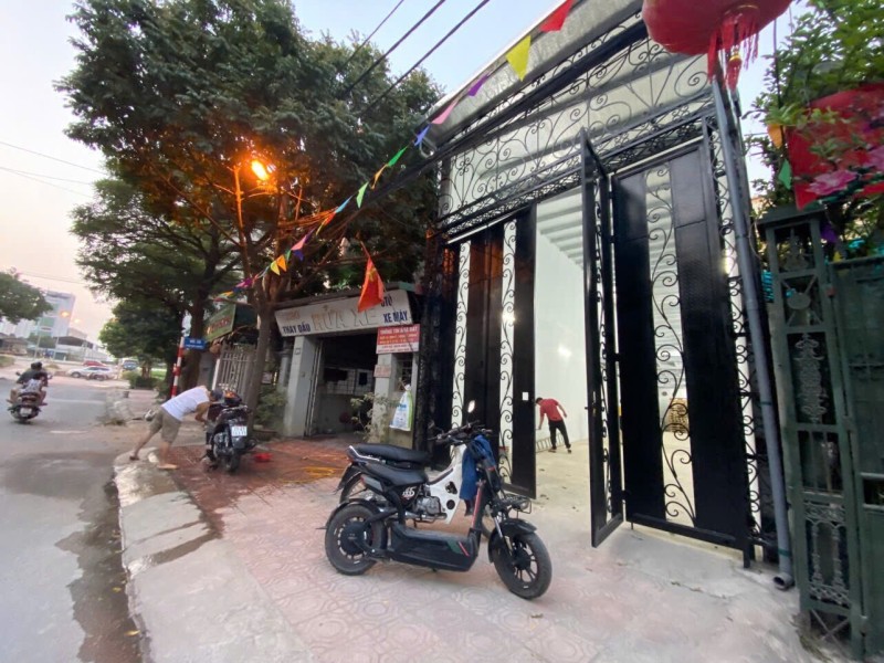 MẶT PHỐ ĐỨC GIANG – VIỆT HƯNG  135.9m² – MT 4.9m  29.5 TỶ 15995557