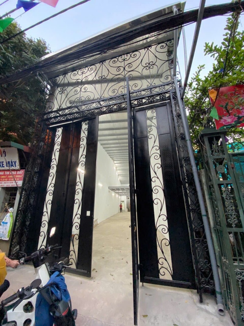 MẶT PHỐ ĐỨC GIANG – VIỆT HƯNG  135.9m² – MT 4.9m  29.5 TỶ 15995557