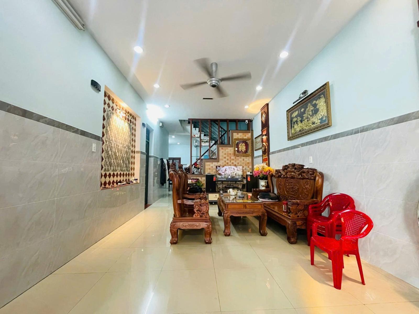 MẶT TIỀN HẺM XE TẢI THOẠI NGỌC HẦU 89M2 4 TẦNG BTCT SÂN THƯỢNG SHR CHỈ 11.3 TỶ 15995573