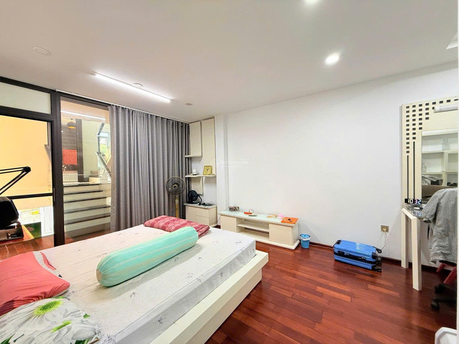 ► MT Nguyễn Khang gần Hà Huy Tập, 94m2, ngang 5m, 3 tầng, chính chủ, hơn 7 tỷ 15995621
