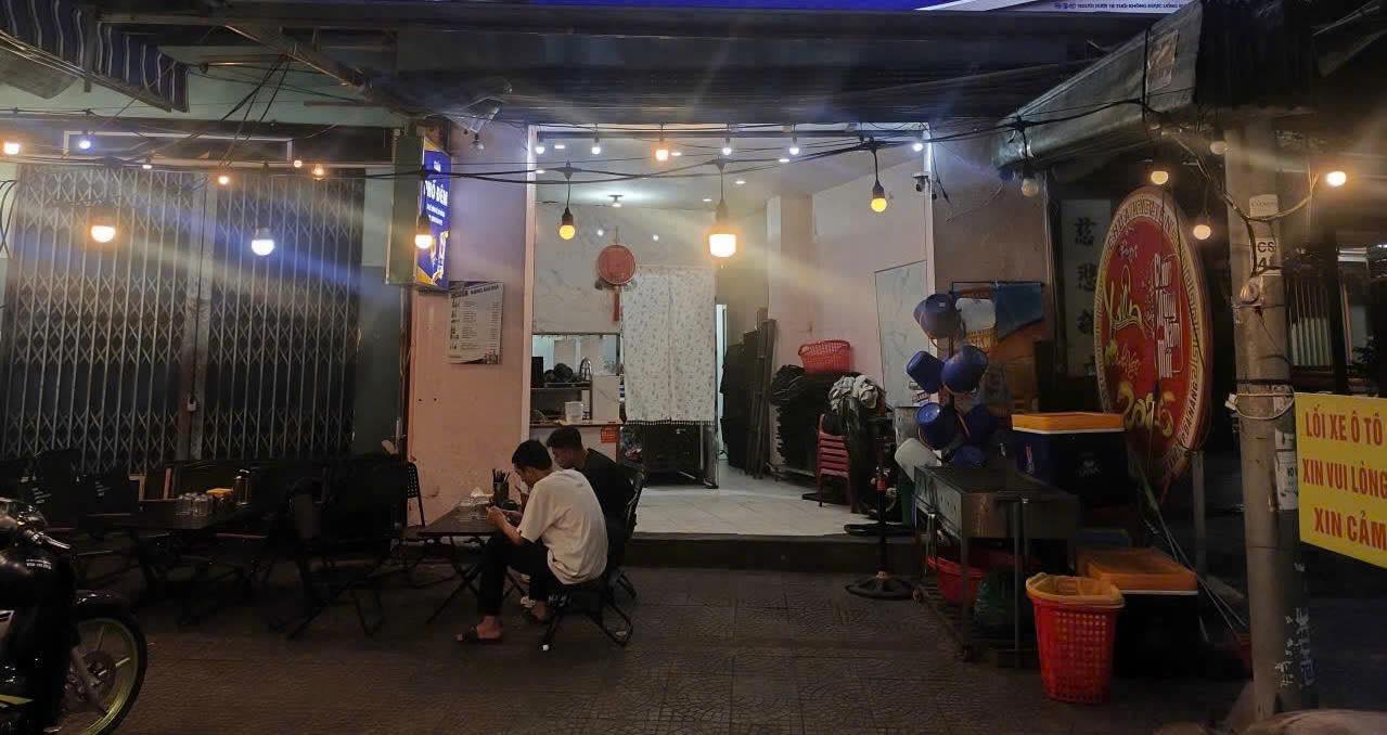 Sang gấp quán tại đường Lê Đình Lý, Thanh Khê, Đà Nẵng 15995641