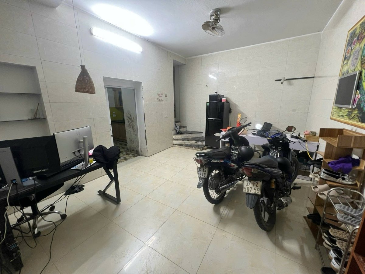 Bán Nhà Nguyễn Trãi. Thanh Xuân. DT 35m2. MT 5m. 4 Tầng. Giá 7.06 Tỷ. 15995702