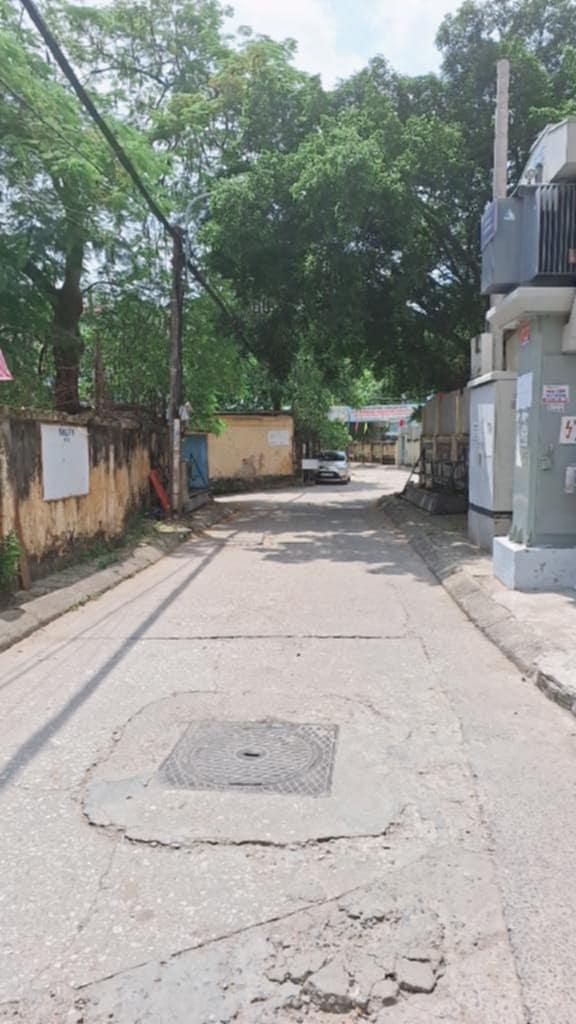 CHÍNH CHỦ CẦN BÁN GẤP NHÀ HOÀNG HOA THÁM TT BA ĐÌNH GIÁP RANH TÂY HỒ FULL NỘI TH 15995719