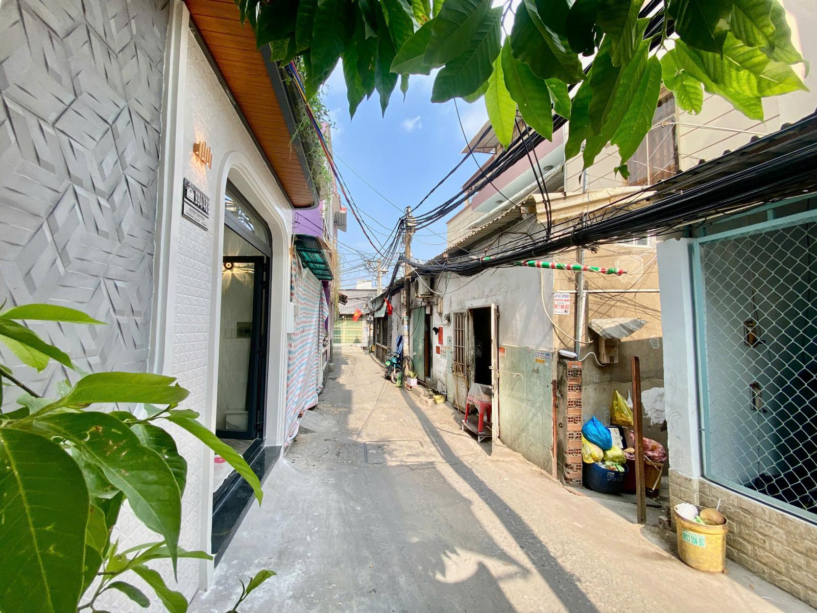 Cần bán nhà mới hoàn thiên Q7 full nội thất đẹp 15995730