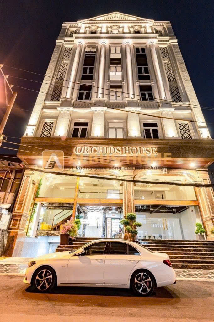 Quận 7, Bán Tòa CHDV 8 Tầng, 94 Phòng, 15x30m, Tại Khu Dân Cư Tân Quy, 165 Tỷ, 15995794