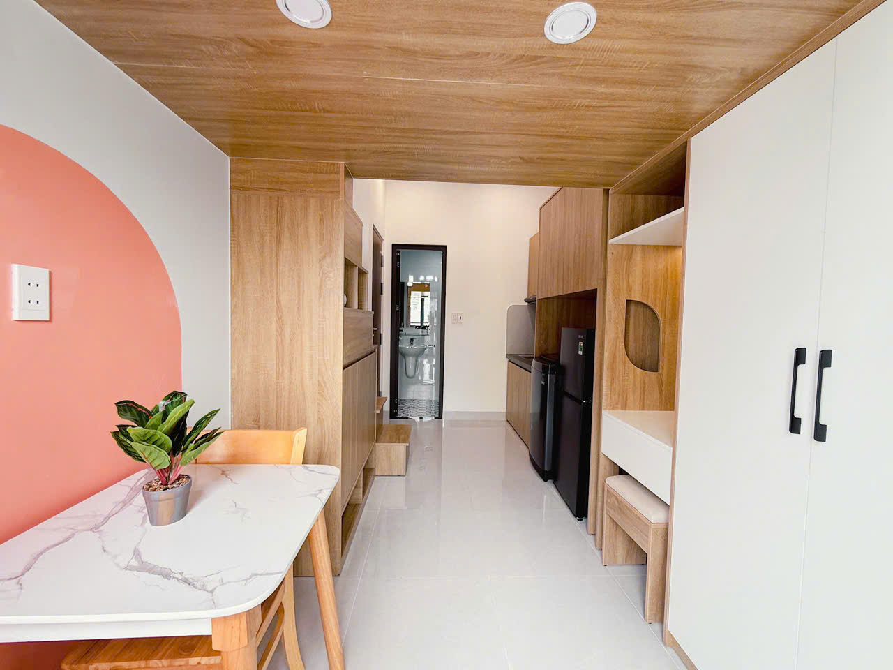 CHDV mới 6 lầu ngang 5.2m 116m2 17PN T.máy DT 100tr hẻm 114 Bùi Quang Là gần chợ 18 tỷ hơn 15995799