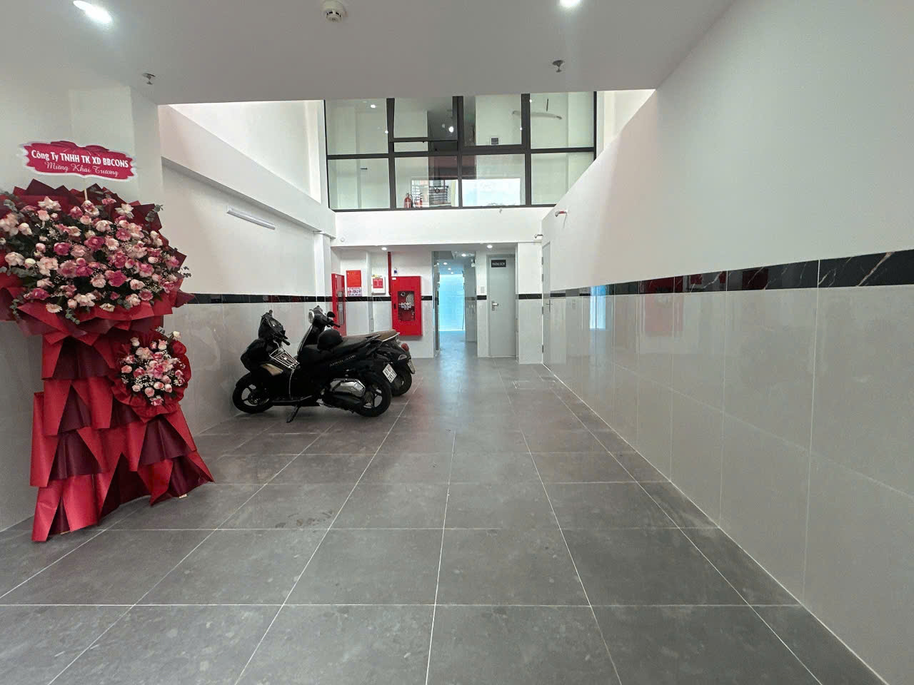 CHDV mới 6 lầu ngang 5.2m 116m2 17PN T.máy DT 100tr hẻm 114 Bùi Quang Là gần chợ 18 tỷ hơn 15995799