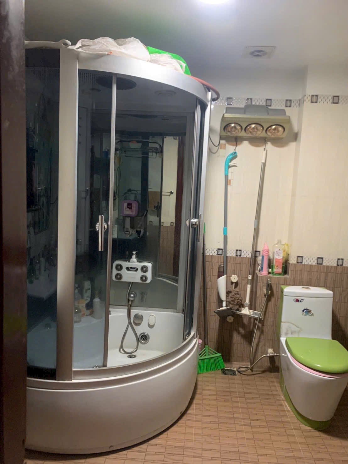 Bán căn nhà 4 tầng mặt phố Bạch Năng Thi, Đông Nam Cường, TP HD, 74m2, mt 4m, 4 ngủ 15995801