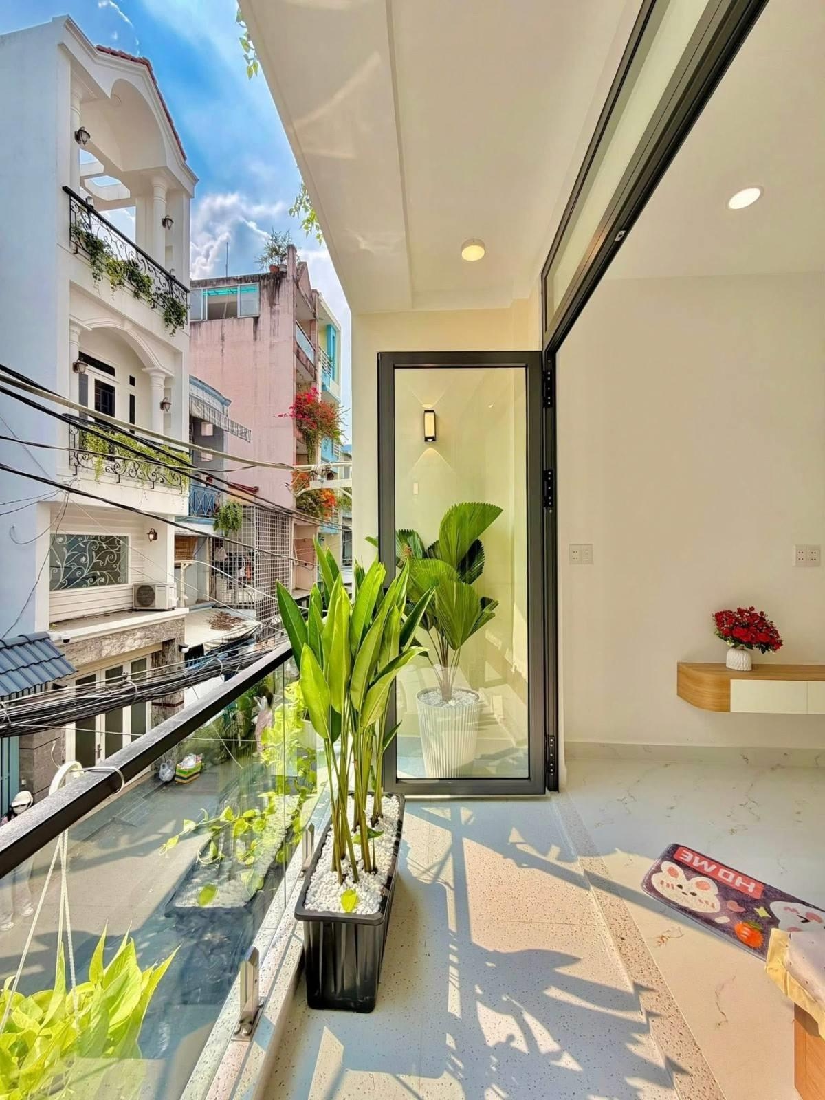 Nhà HXH Phú Nhuận - Phường 5 - Thích Quảng Đức. 15995817