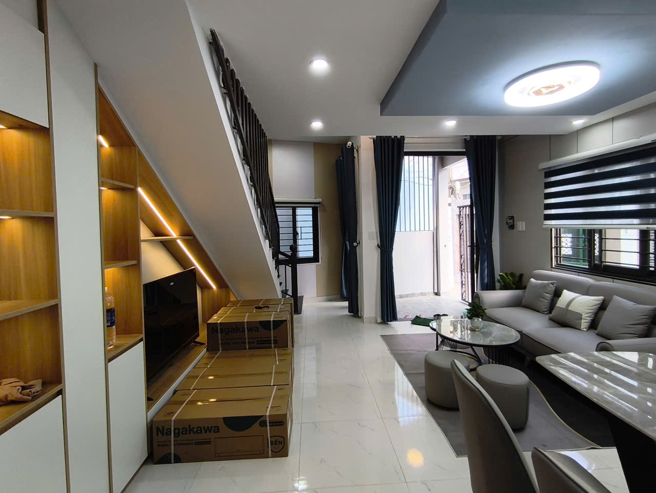 ♣ Góc 3 mặt thoáng K Trưng Nữ Vương, Sân Siêu Rộng, 50m2, 2 tầng mới, 3PN, Full Nội Thất, 3.9x tỷ 15995830