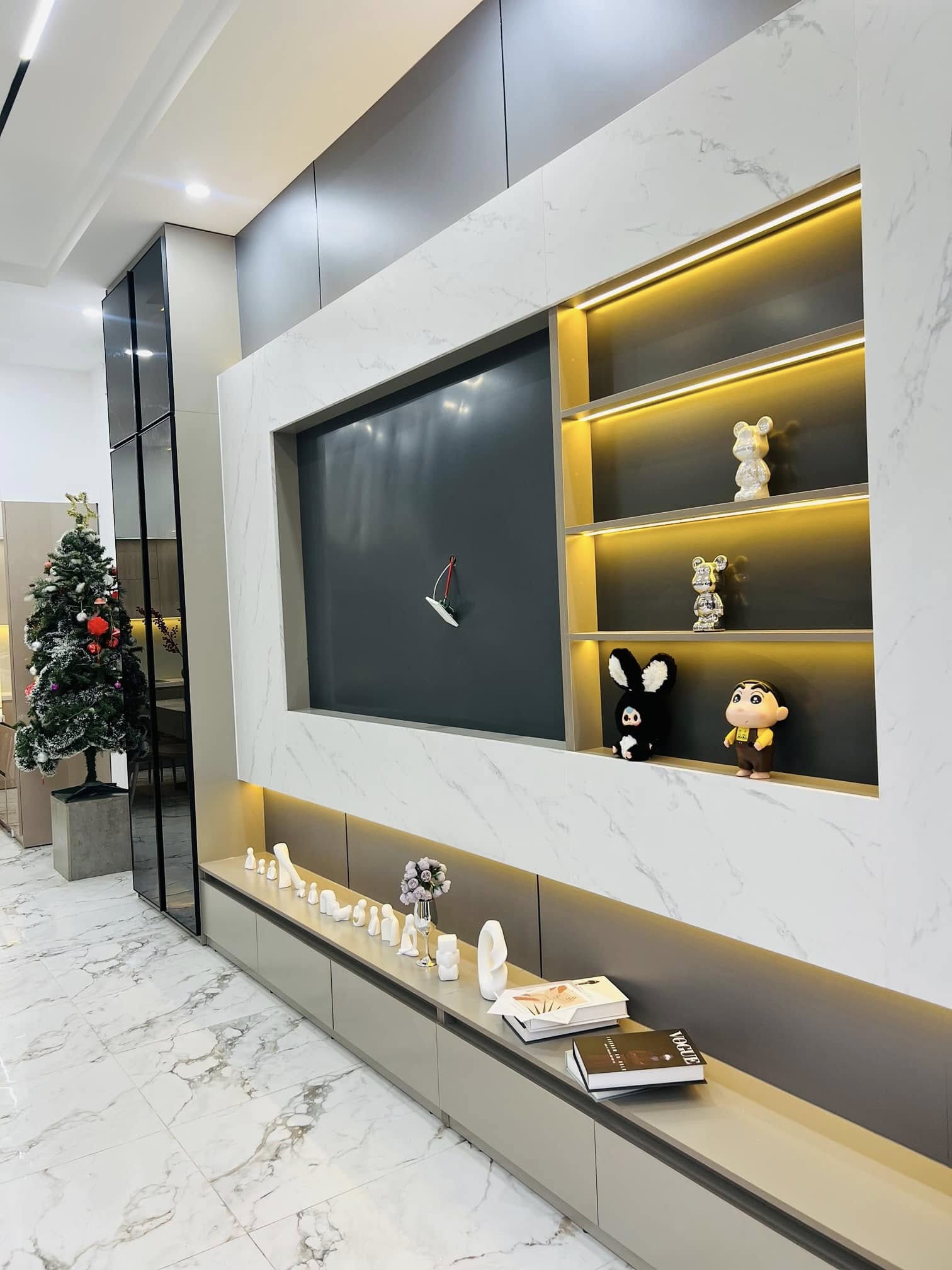 ♪ MT Bùi Tấn Diên, đường 10.5m Phước Lý, 105m2, 3 tầng mới, full nội thất, Dòng tiền 28tr/th, 8.x tỷ 15995833