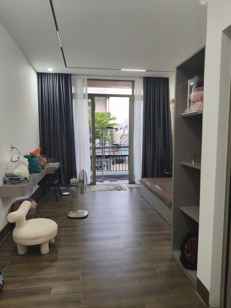 ♪ MT Bùi Tấn Diên, đường 10.5m Phước Lý, 105m2, 3 tầng mới, full nội thất, Dòng tiền 28tr/th, 8.x tỷ 15995833