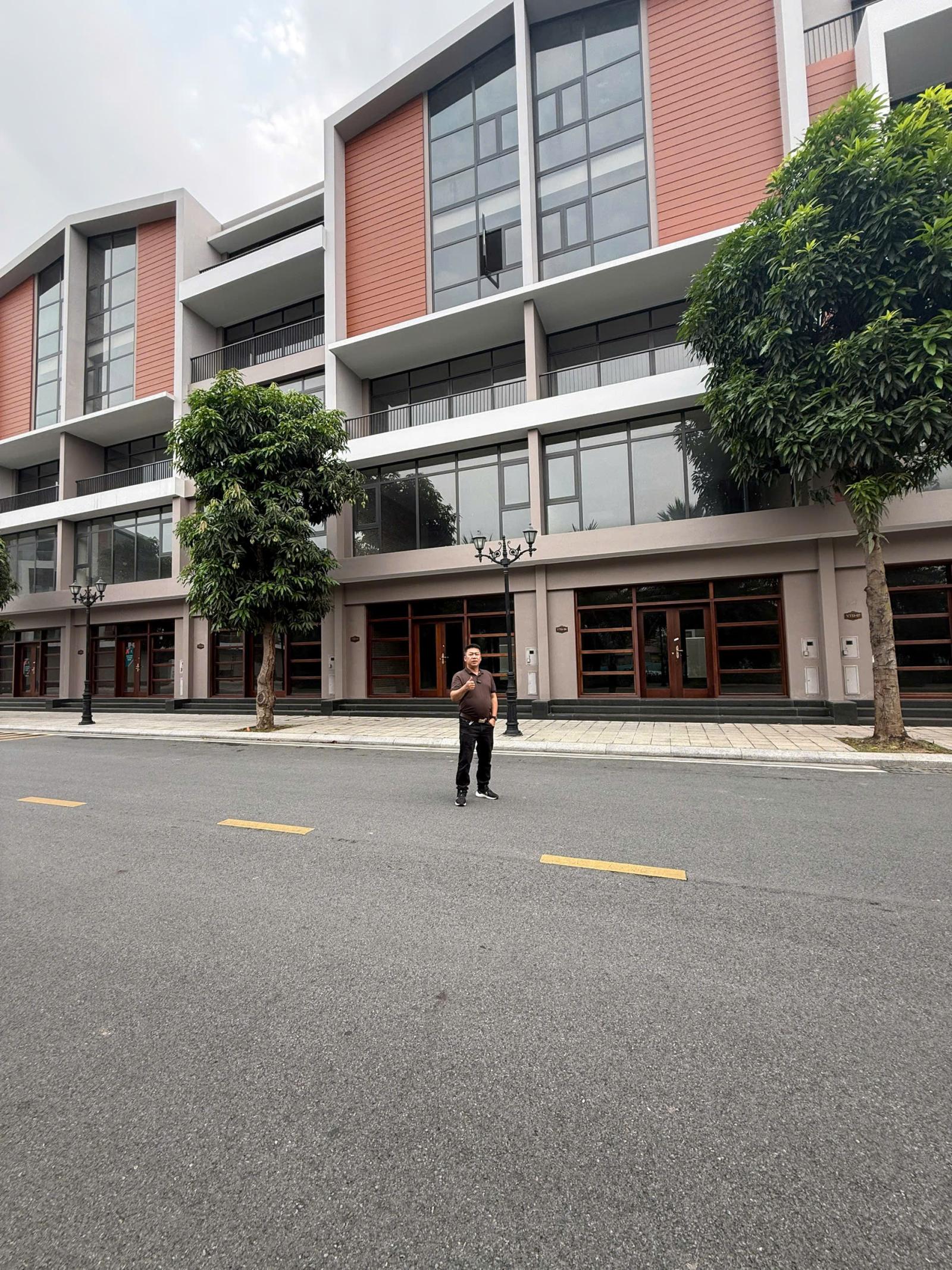 NHỈNH 20 TỶ Hàng Gốc chủ đầu tư căn Biệt Thự Song lập Kinh Đô 150m² – Giá SIÊU RẺ - SỔ ĐỎ VĨNH VIỄN 15995836