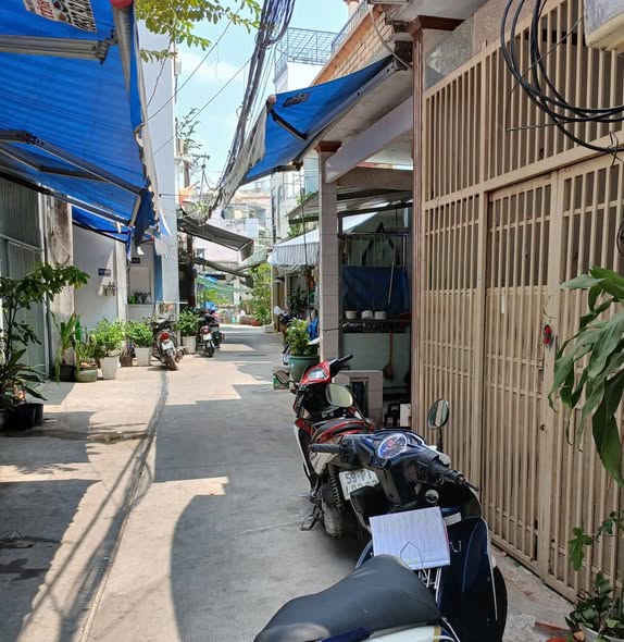 Bán nhà Trường Chinh quân Tân Bình sổ vuông đẹp 15995839