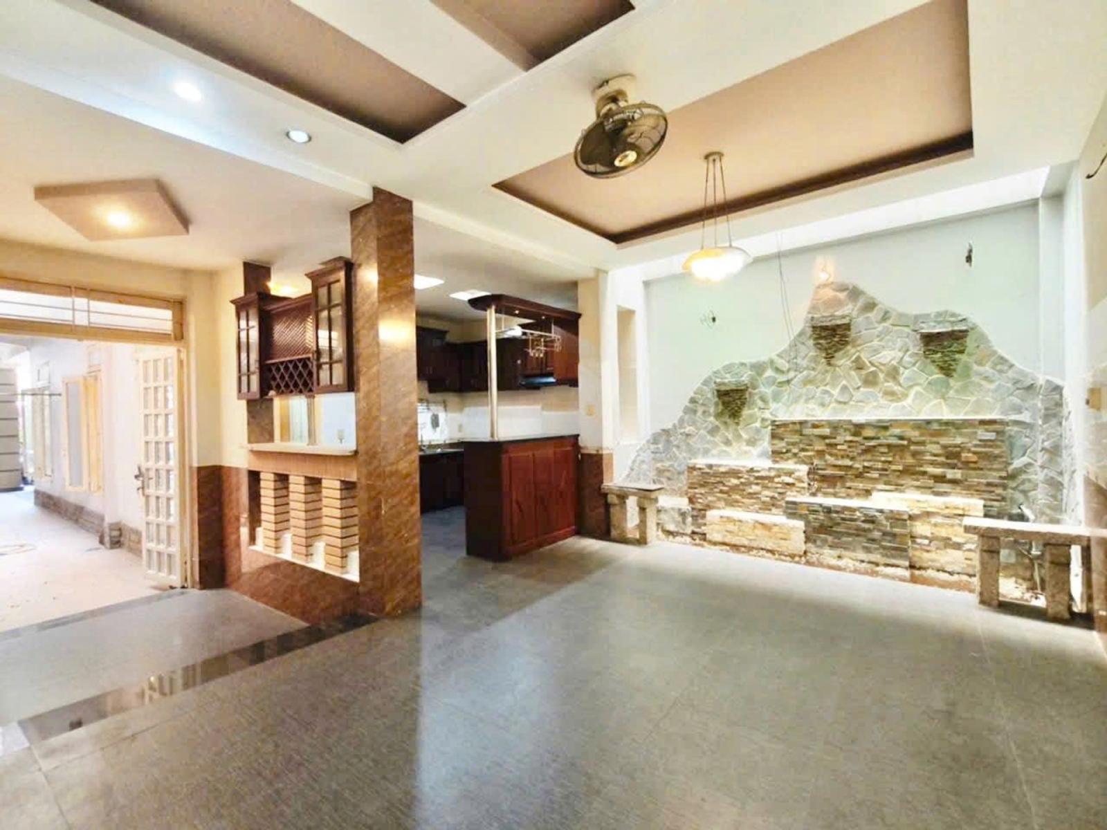 Bán nhà 4 tầng Tạ Quang Bửu ngang 5m chỉ 17 tỷ- 0931172218 15995917