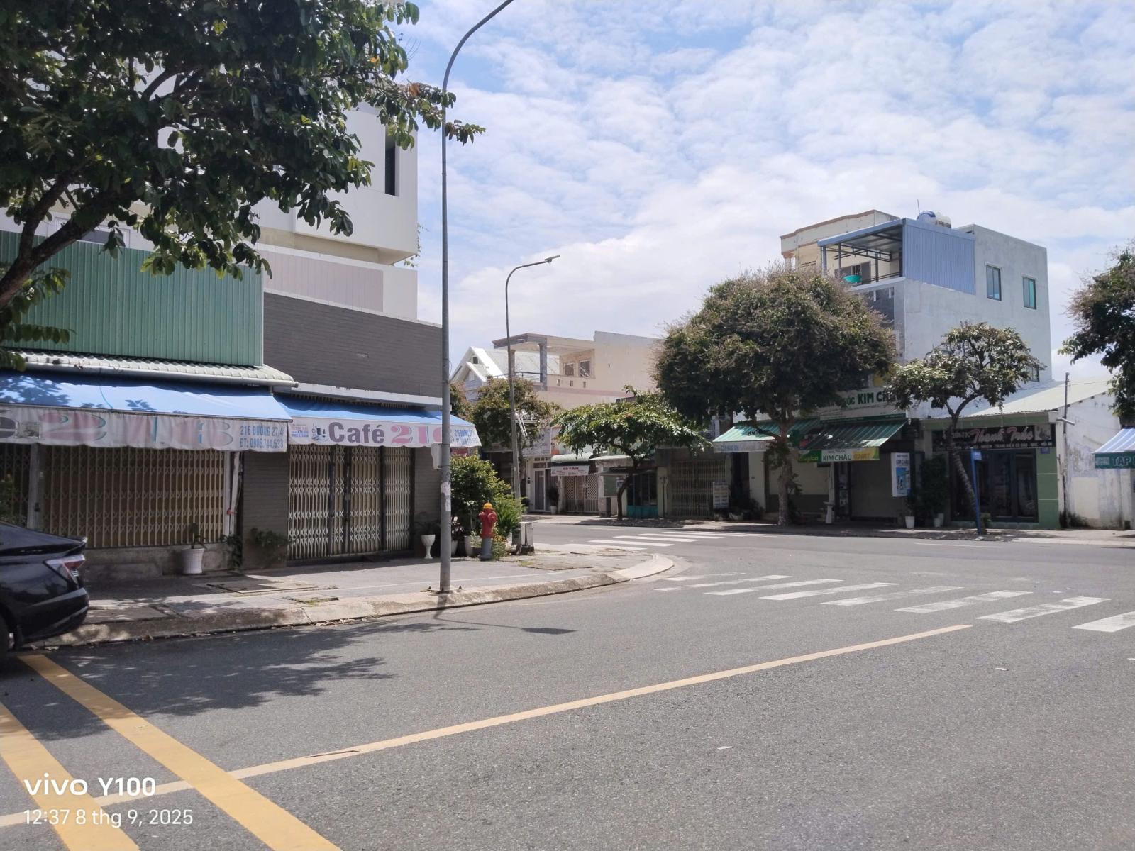 SIÊU PHẨM NHÀ MẶT PHỐ- GIÁ BÁN SIÊU LỢI NHUẬN 15995921