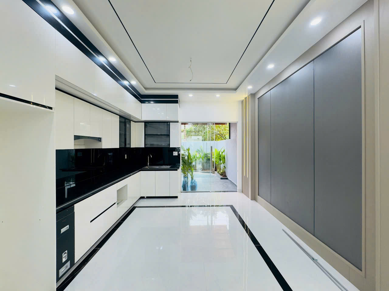 BÁN NHÀ 4 TẦNG SÂN VƯỜN TĐC THIÊN ĐƯỜNG – LÊ HỒNG PHONG – Ô TÔ ĐỖ CỬA – GIÁ 6,8 TỶ 15995924