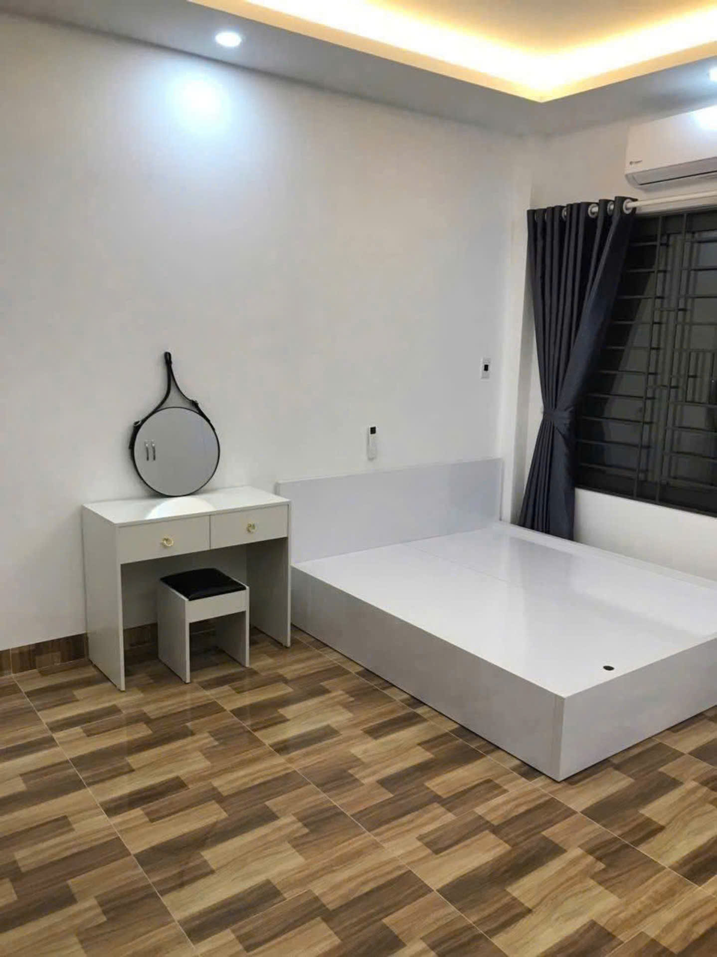 🔥 NHÀ THẠCH BÀN – Ô TÔ ĐỖ CỬA – 5 TẦNG MỚI – NHỈNH 7 TỶ 🔥 15995933