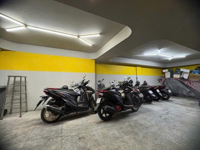 Bán nhà Hẻm 10m Hồng Bàng - giao Minh Phụng, 6,5x22m, 6 Tầng - 12 CHDV, chỉ 26,9 tỷ, 15995963