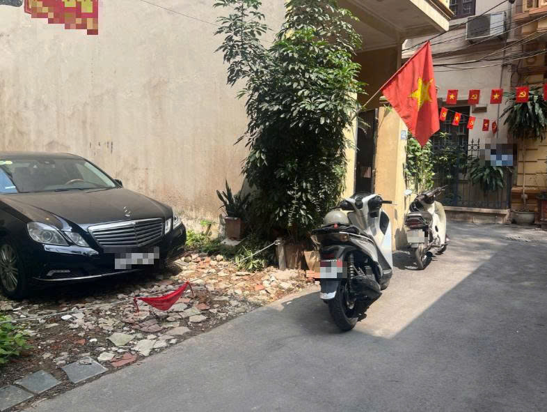 ĐẤT HIẾM TÂY HỒ – Ô TÔ TRÁNH – PHÁP LÝ SẠCH

Phố Lạc Long Quân – 46m² – Mặt tiền 4,2m – Giá 13,5 15995996