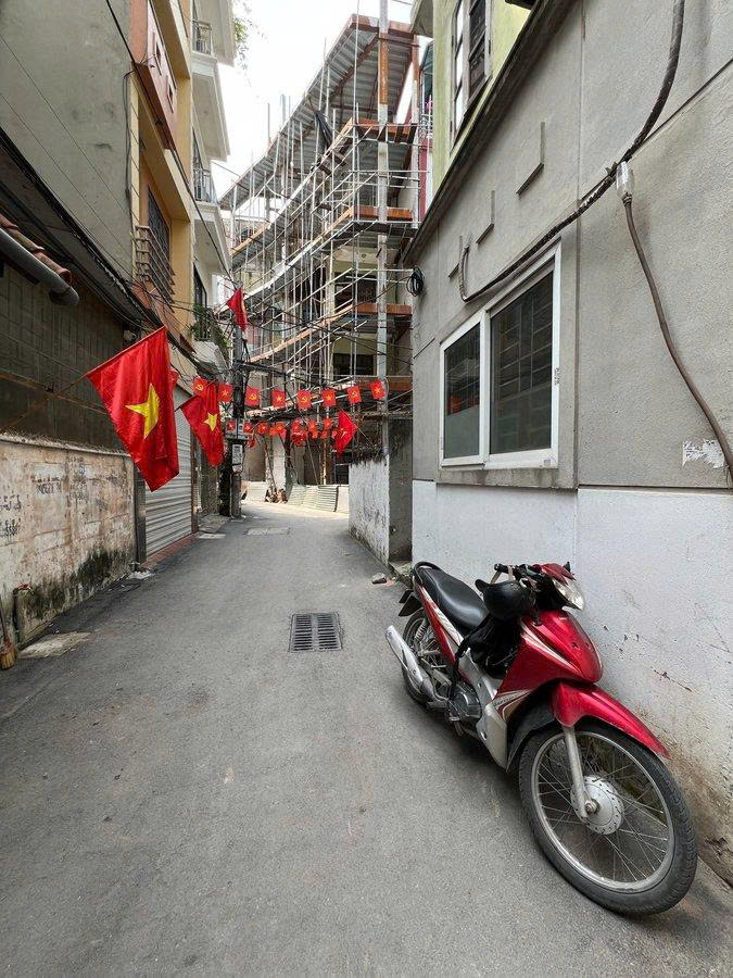 ĐẤT HIẾM TÂY HỒ – Ô TÔ TRÁNH – PHÁP LÝ SẠCH

Phố Lạc Long Quân – 46m² – Mặt tiền 4,2m – Giá 13,5 15995996