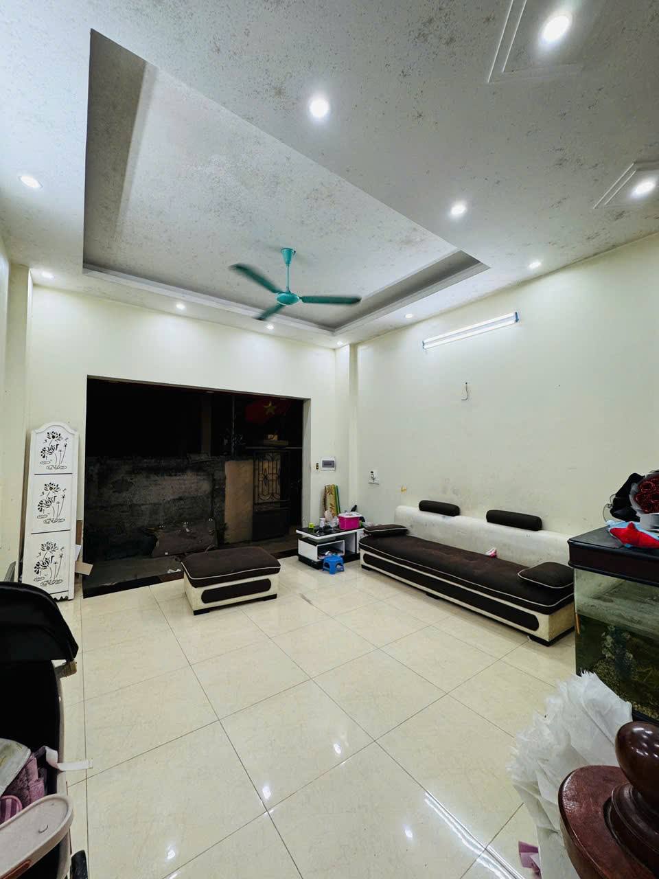 BÁN NHÀ GIANG VĂN MINH 20M 4 TẦNG MẶT TIỀN 3,2M 4,5 TỶ 15996008