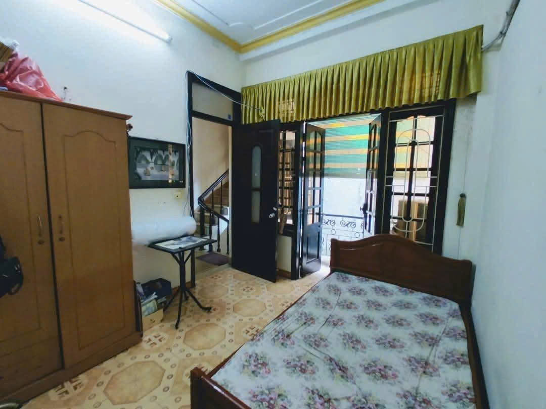 “SÁT HỒ – GIÁ SỐC”!!! SỐC THẬT! NHÀ SÁT HỒ TÂY – 64M² – 4 TẦNG – CHỈ 13.5 TỶ – KHÔNG MUA LÀ MẤT! 15996011