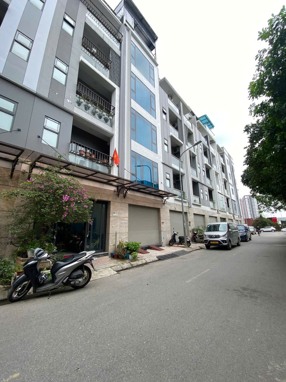 BÁN NHÀ HIM LAM THƯỢNG THANH – THANG MÁY – KHU ĐÔ THỊ CAO CẤP – LONG BIÊN 15996017