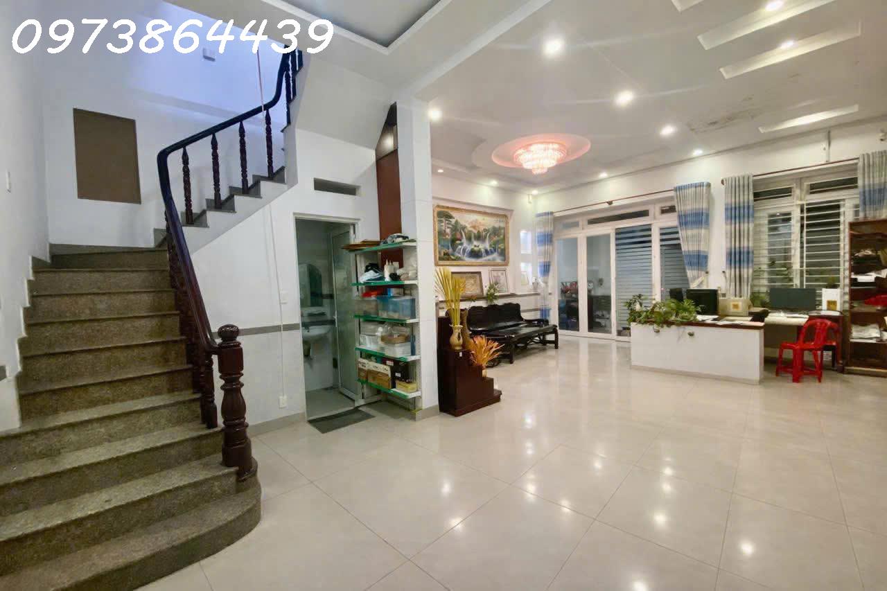 🏡 NHÀ ĐẸP THỚI AN 11 – NGANG 6,2 M – HẺM XE HƠI – GIÁ TỐT NHẤT KHU VỰC
🚗 Hẻm 5m ô tô đậu tận cửa 15996018