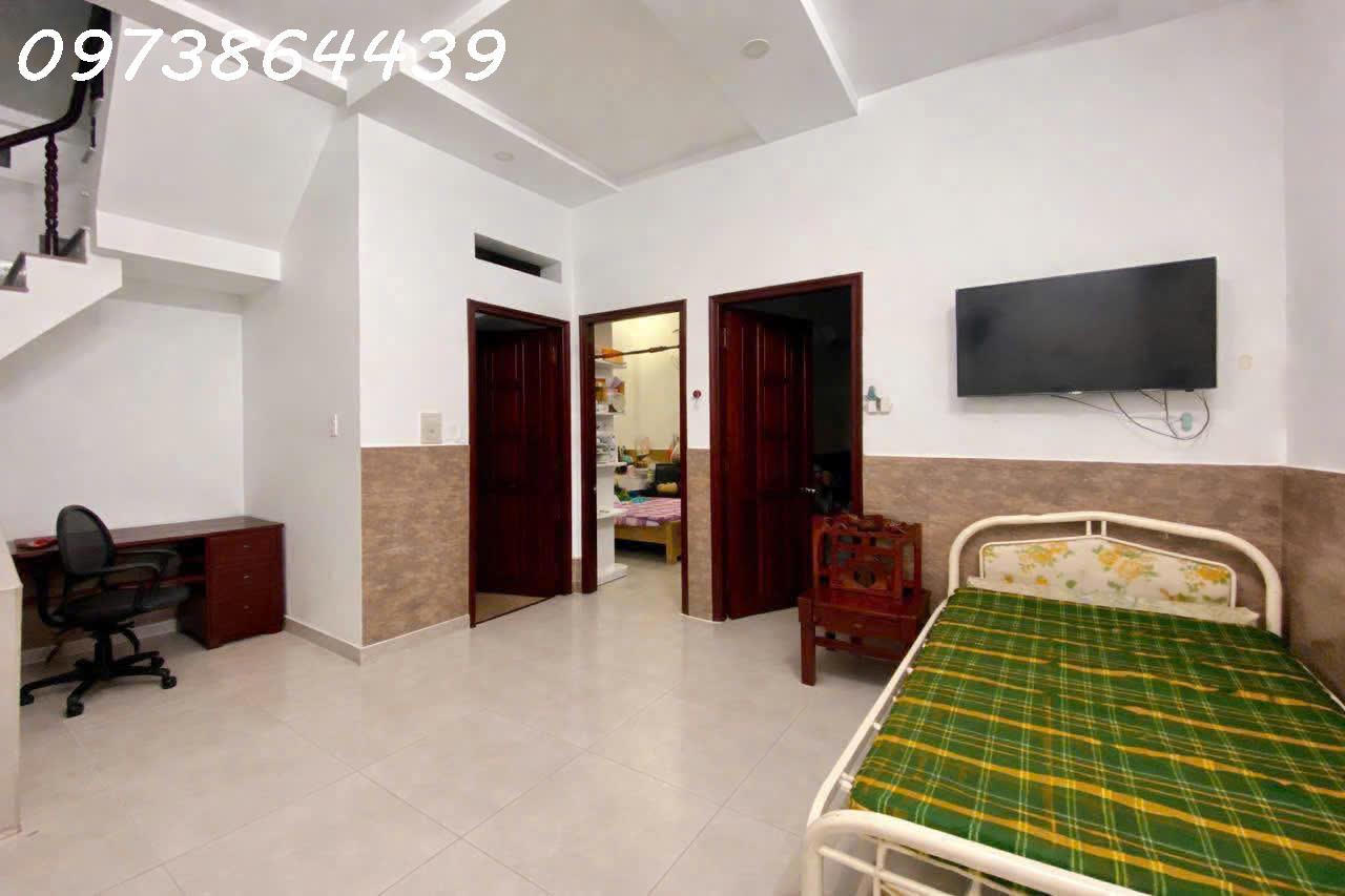 🏡 NHÀ ĐẸP THỚI AN 11 – NGANG 6,2 M – HẺM XE HƠI – GIÁ TỐT NHẤT KHU VỰC
🚗 Hẻm 5m ô tô đậu tận cửa 15996018