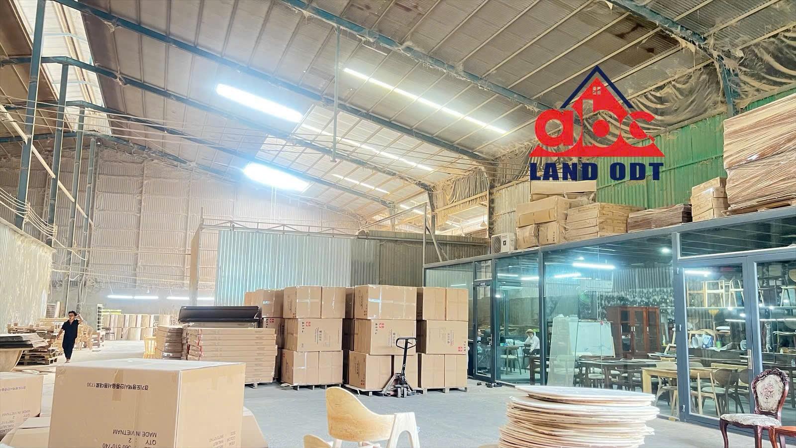bán nhà xưởng đang có thu nhập cho thuê cao, phù hợp đầu tư lâu dài. đã chuyển đổi SKC 15996076