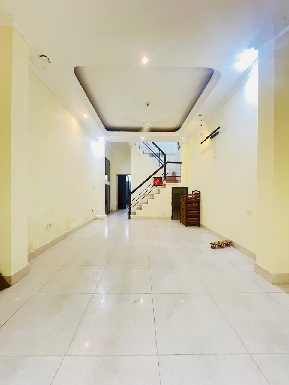 CHO THUÊ KIM NGƯU, NHÀ ĐẸP SÁT Ô TÔ, 63M 4T, 4 NGỦ 14TR 0903258273 15996104