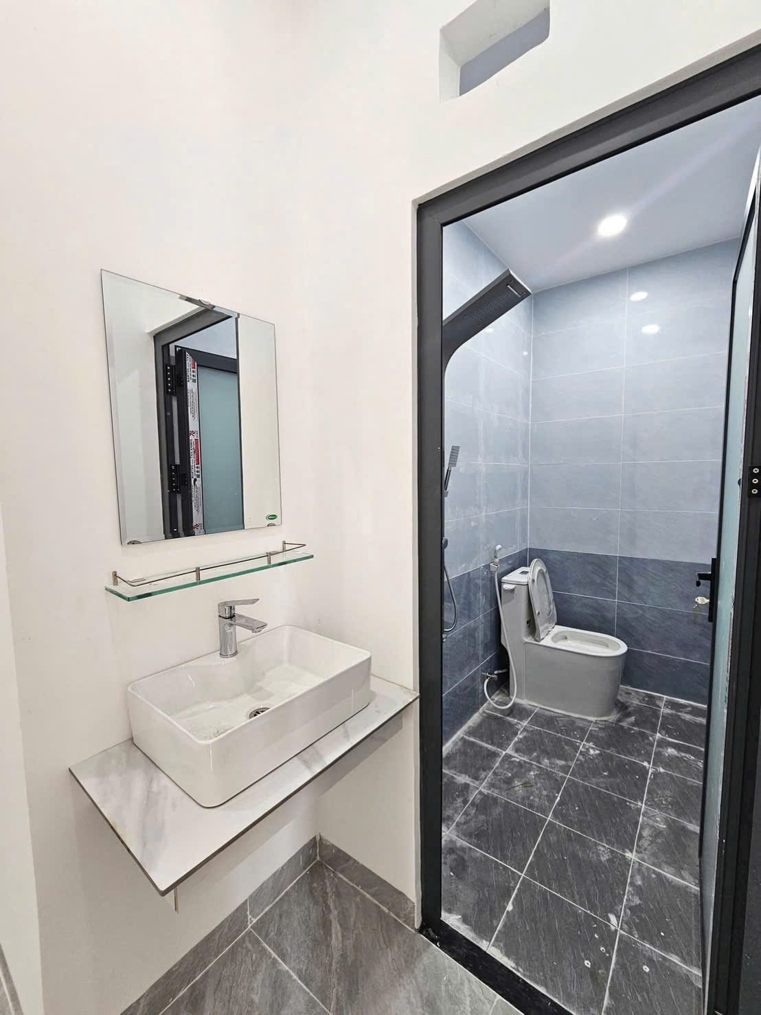 🎉🎉 Bán nhà 1 Trệt 1 lầu 82m2 thổ cư đường ô tô (P. Tân Phong) chỉ 3,7 tỉ 15996118