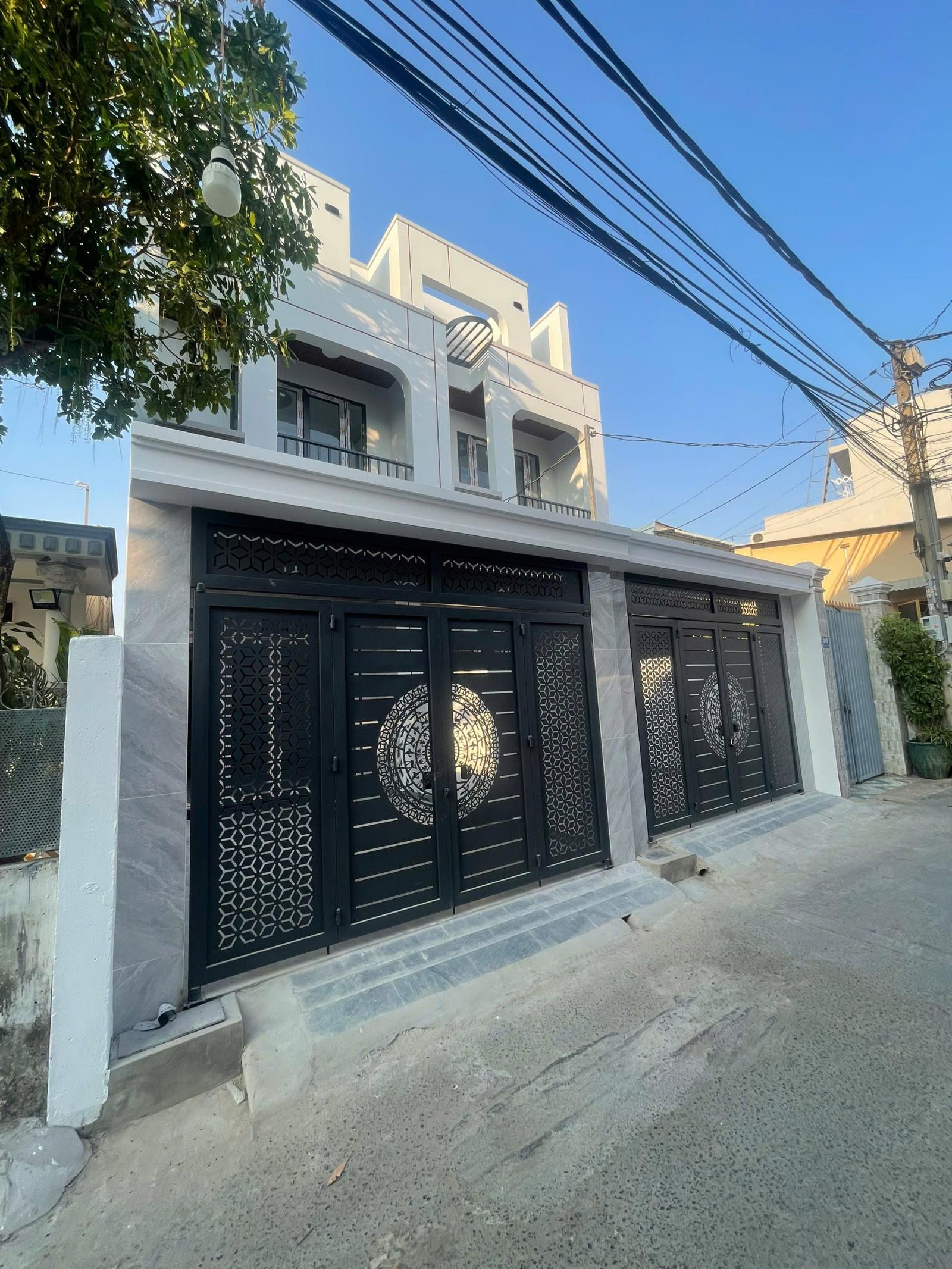 🎉🎉 Bán nhà 1 Trệt 1 lầu 82m2 thổ cư đường ô tô (P. Tân Phong) chỉ 3,7 tỉ 15996118