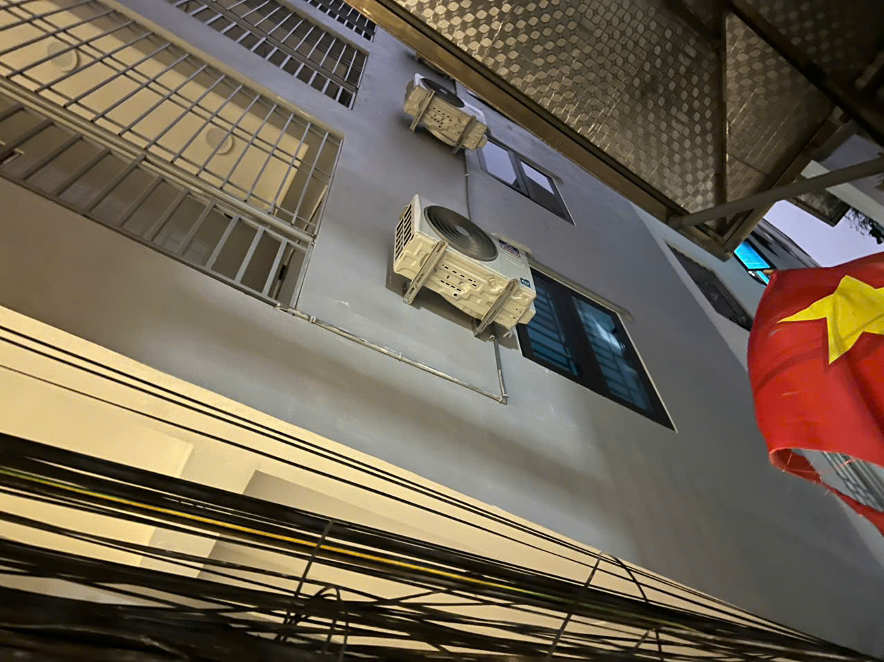 Cho thuê tòa chung cư mini cao cấp tại số 24C ngõ 38 ngách 37 Xuân La, phường Xuân La, quận Tây Hồ, 15996137