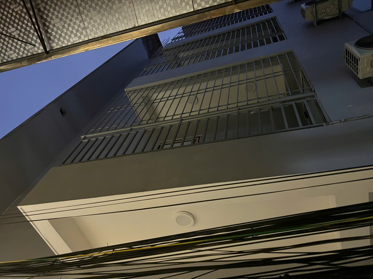 Cho thuê tòa chung cư mini cao cấp tại số 24C ngõ 38 ngách 37 Xuân La, phường Xuân La, quận Tây Hồ, 15996137