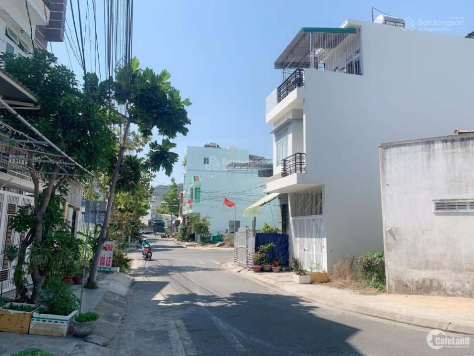 Bán lô đất quốc lộ 21-Khu Công Nghệ Cao-Hòa Lạc-DT 80m2.MT 6m.Full thổ cư-Giá đầu tư chỉ 2tỷ7 15996169