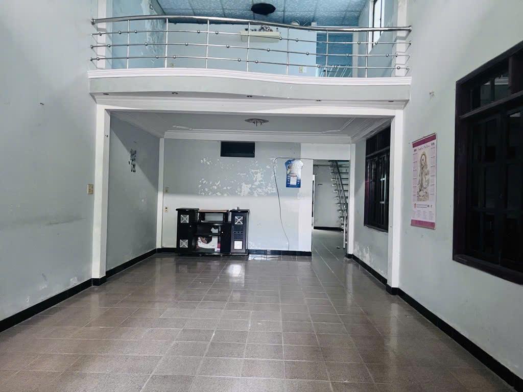 Bán Gấp nhà mặt tiền 2 Tầng Đường Xuân Thiều - Gần Biển Nguyễn Tất Thành - Giá chỉ nhỉnh 5 tỷ 15996180