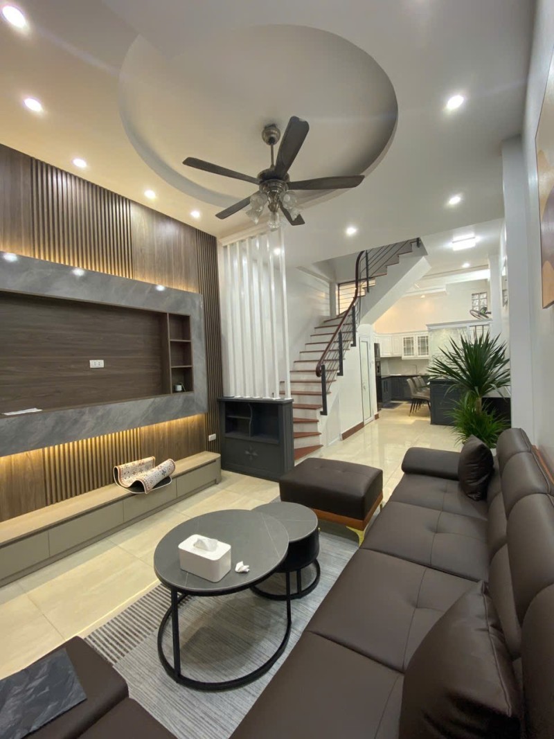 BÁN NHÀ BỒ ĐỀ – TRUNG TÂM LONG BIÊN – 5 TẦNG – NHÀ ĐẸP Ở NGAY 15996313