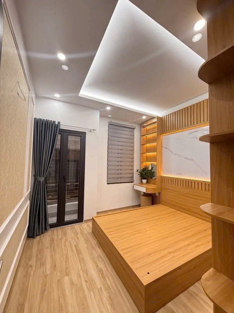 Cho thuê nhà nguyên căn gần trường mầm non Thanh Liệt_Kim Giang
Diện tích 40m2 x 4 tầng 4PN; 3VS  15996314