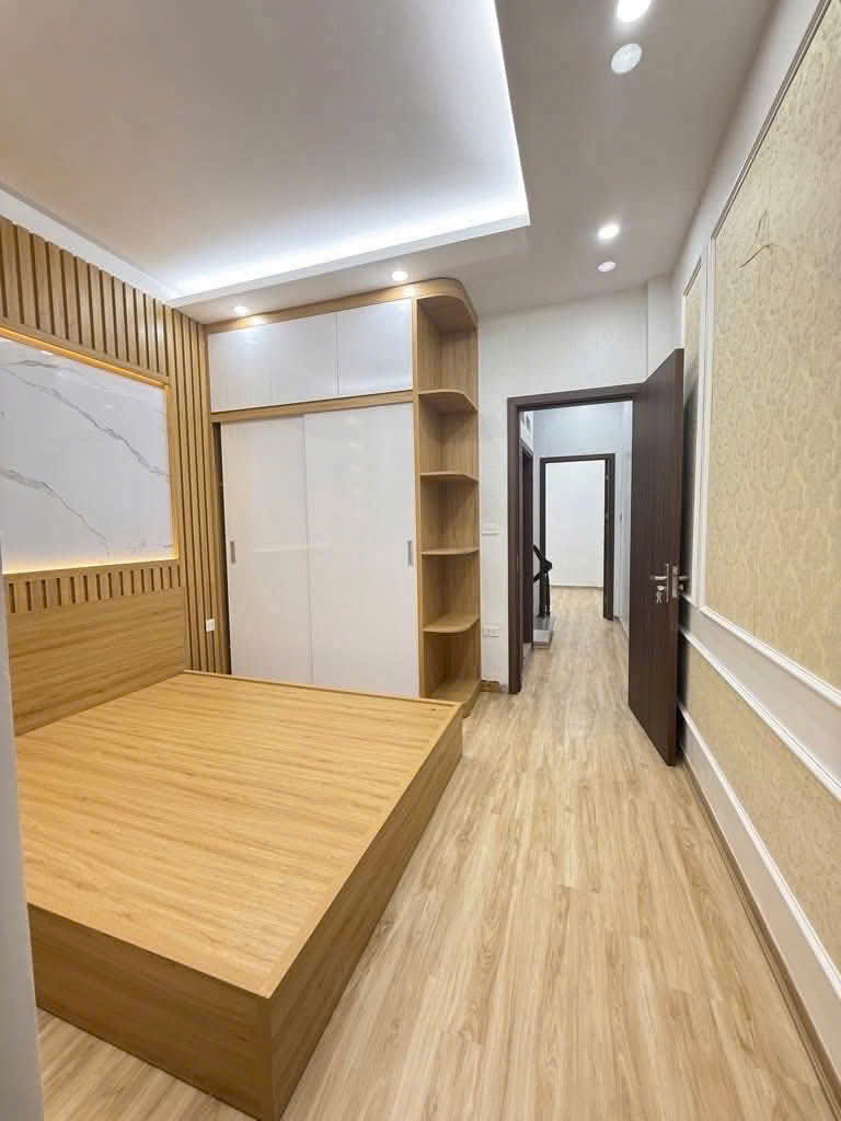 Cho thuê nhà nguyên căn gần trường mầm non Thanh Liệt_Kim Giang
Diện tích 40m2 x 4 tầng 4PN; 3VS  15996314