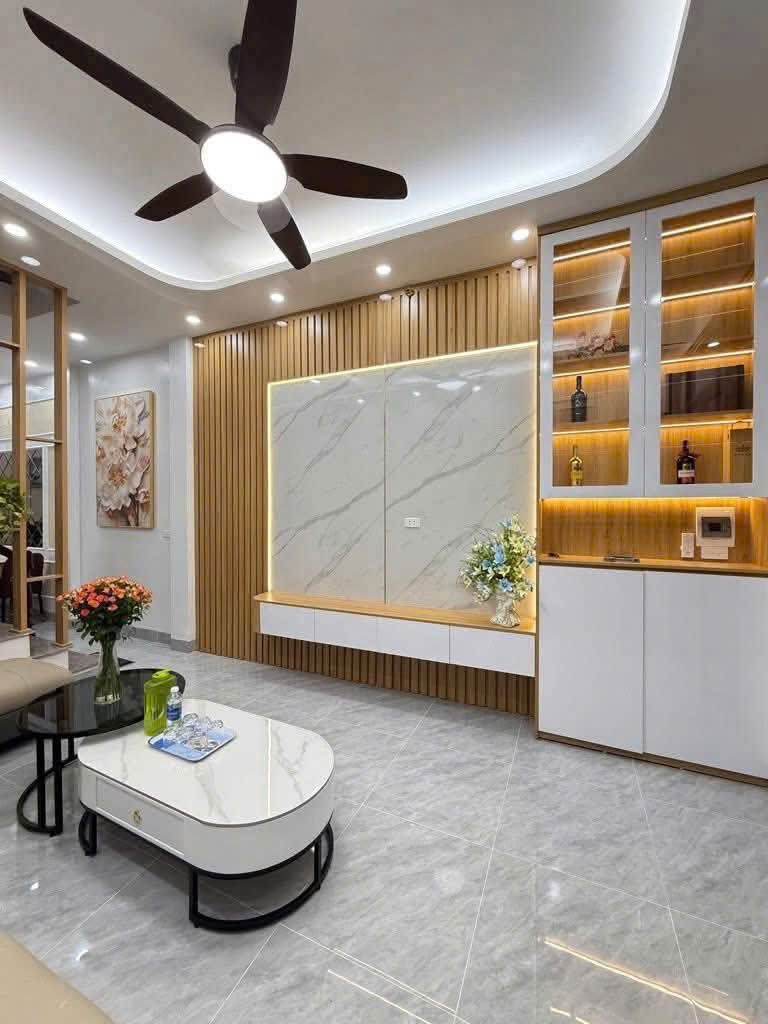 Cho thuê nhà nguyên căn gần trường mầm non Thanh Liệt_Kim Giang
Diện tích 40m2 x 4 tầng 4PN; 3VS  15996314