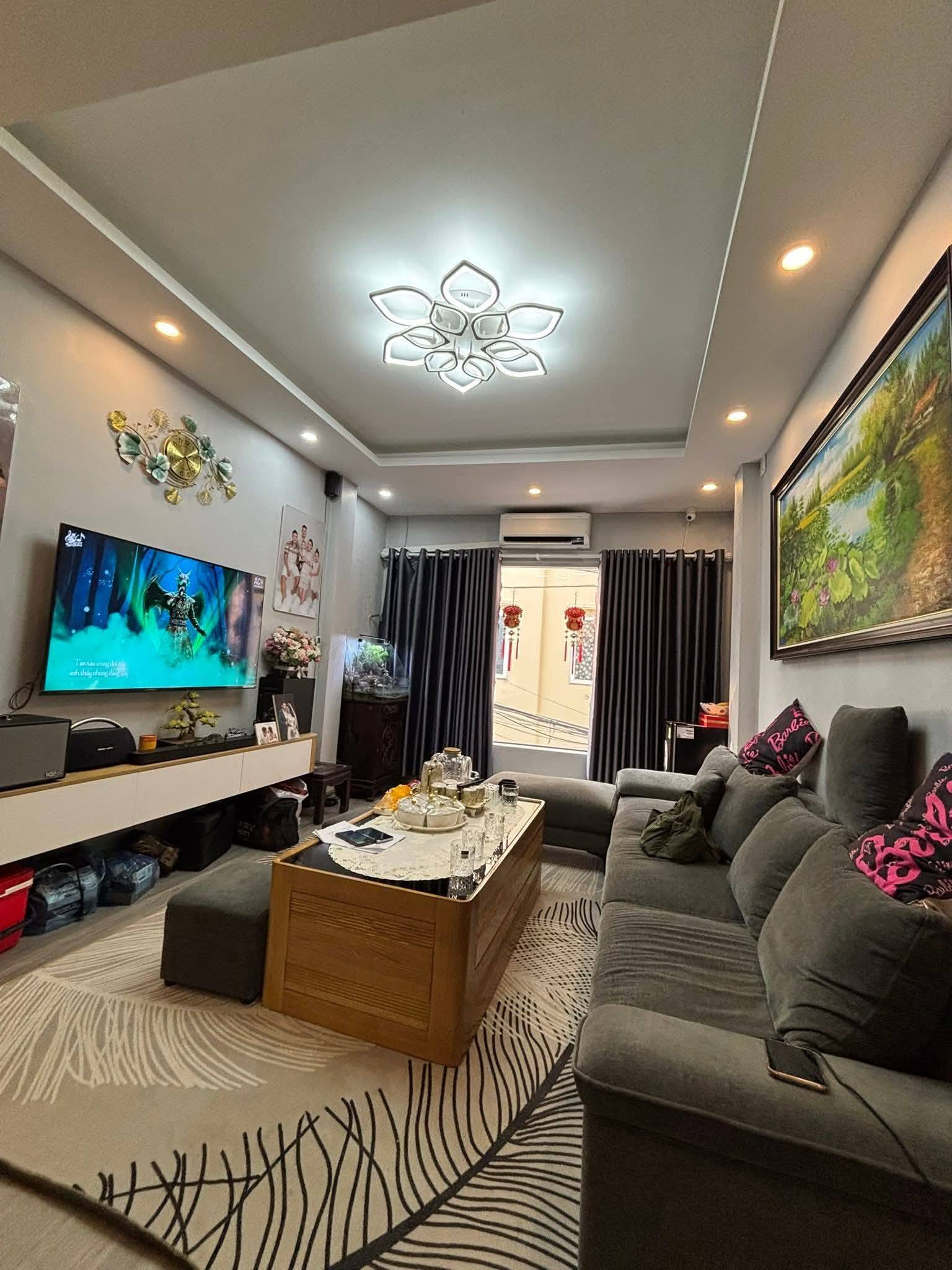 Bán nhà phố Đội Cấn, Ba Đình, mặt ngõ kinh doanh, ô tô qua nhà, 35m, 5 tầng, 9.2 tỷ 15996321