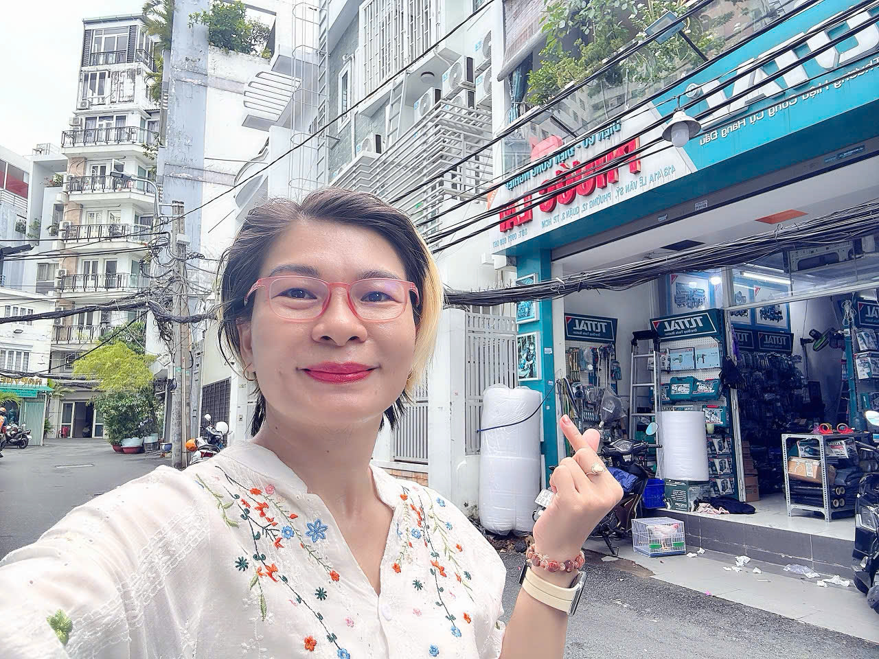 HIẾM NGANG 7,6M*14M - BÁN NHÀ 4 TẦNG HXH THOÁI MÁI QUAY ĐẦU Đ. LÊ VĂN SỸ, QUẬN 3 - XUNG QUANH NHÀ 15996342