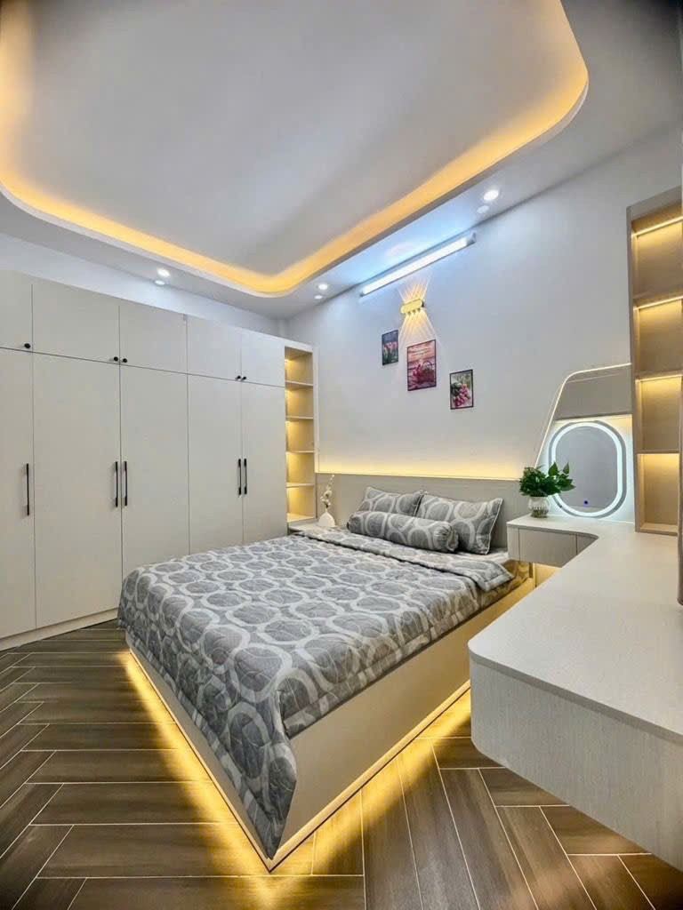 SIÊU PHẨM HÓT- HUỲNH TẤN PHÁT - NGANG 8M - 3 TỶ HƠN - GIÁP QUẬN 7. 15996375